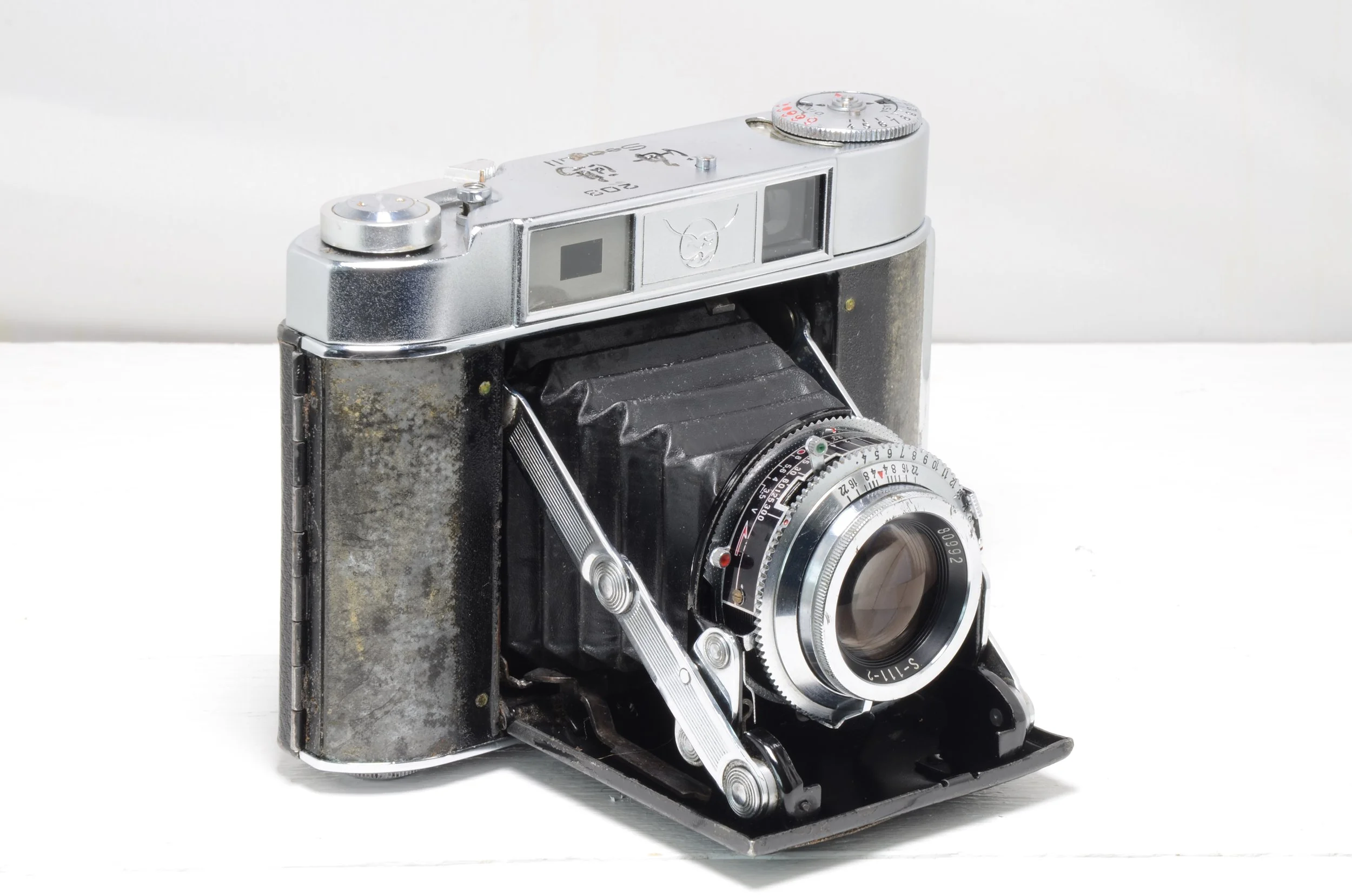 Seagull 203 フィルムカメラ Back from the dead - Seagull 203 — cameraholic